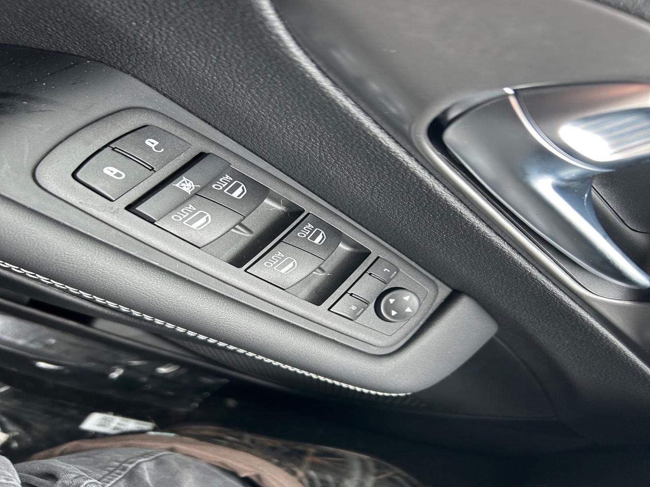 2026 Chrysler Grand Caravan SXT Front-Wheel Drive Passenger Van Photo