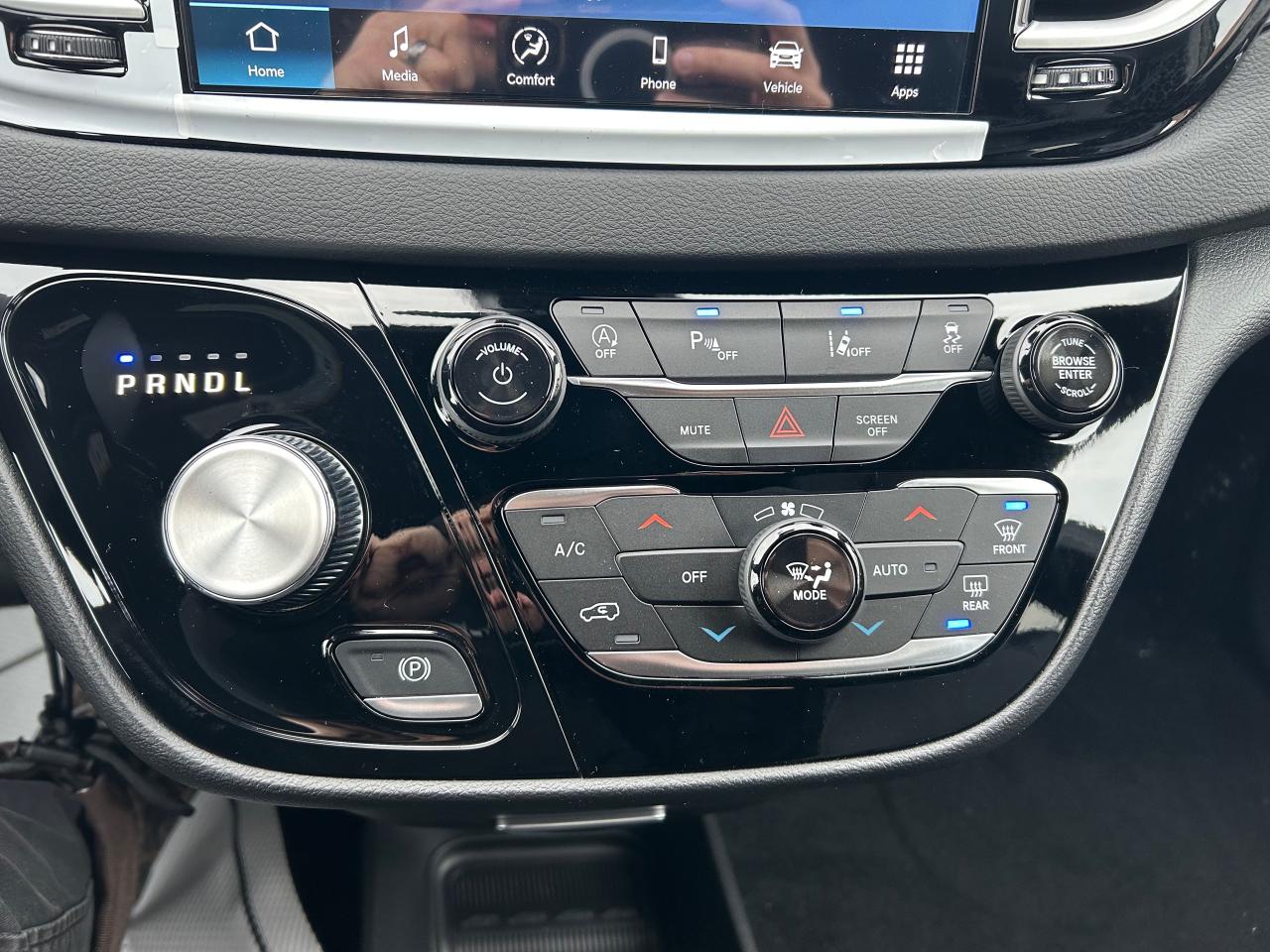 2026 Chrysler Grand Caravan SXT Front-Wheel Drive Passenger Van Photo