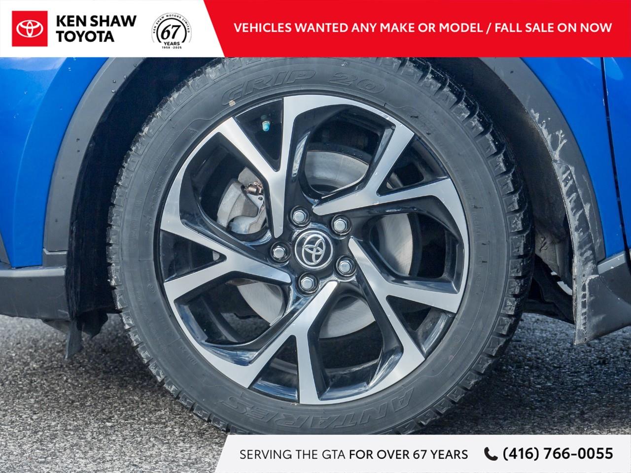 2020 Toyota C-HR XLE Premium 4dr Front-Wheel Drive Sport Utility Photo