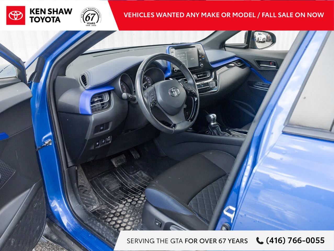 2020 Toyota C-HR XLE Premium 4dr Front-Wheel Drive Sport Utility Photo