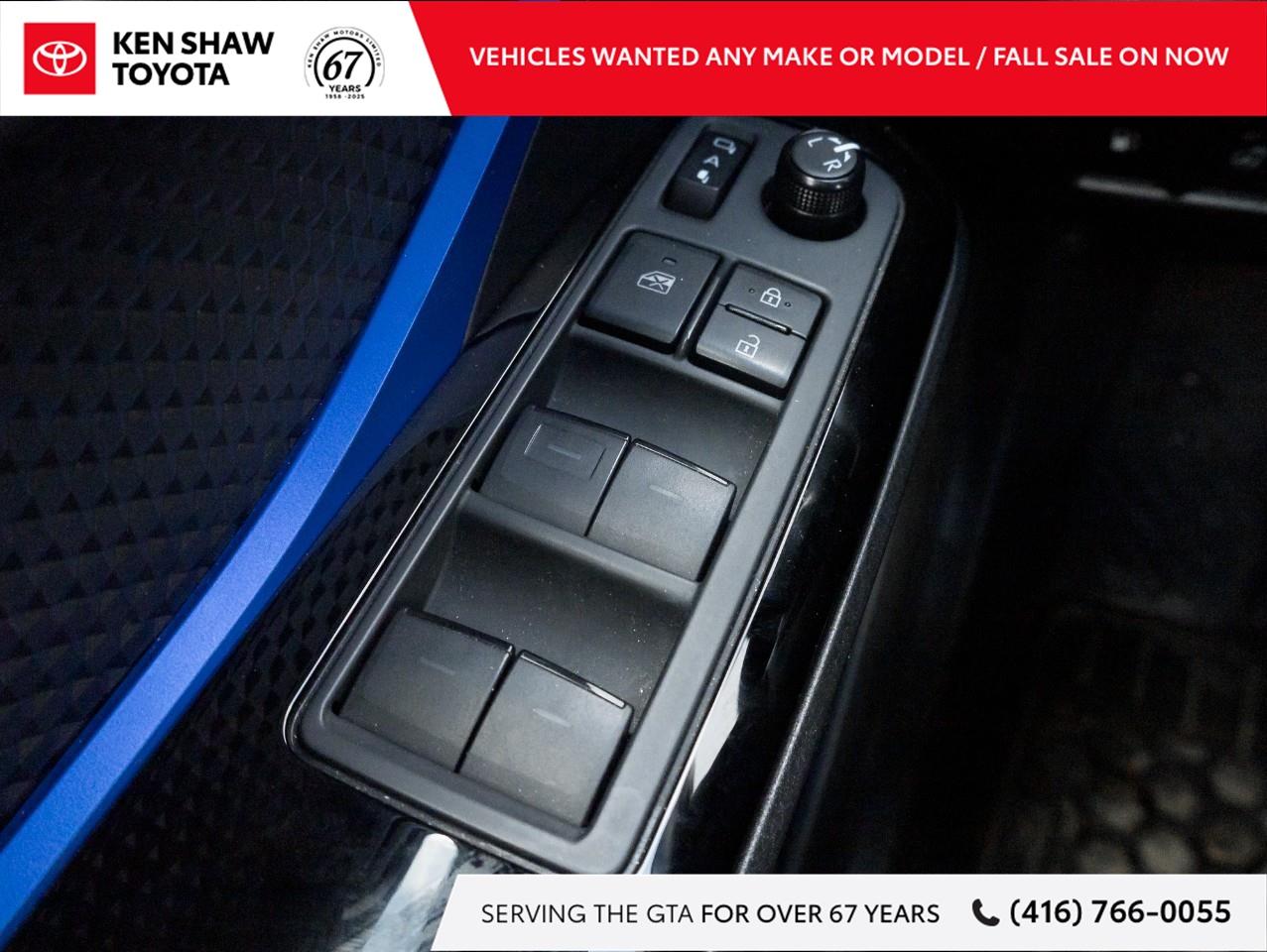 2020 Toyota C-HR XLE Premium 4dr Front-Wheel Drive Sport Utility Photo