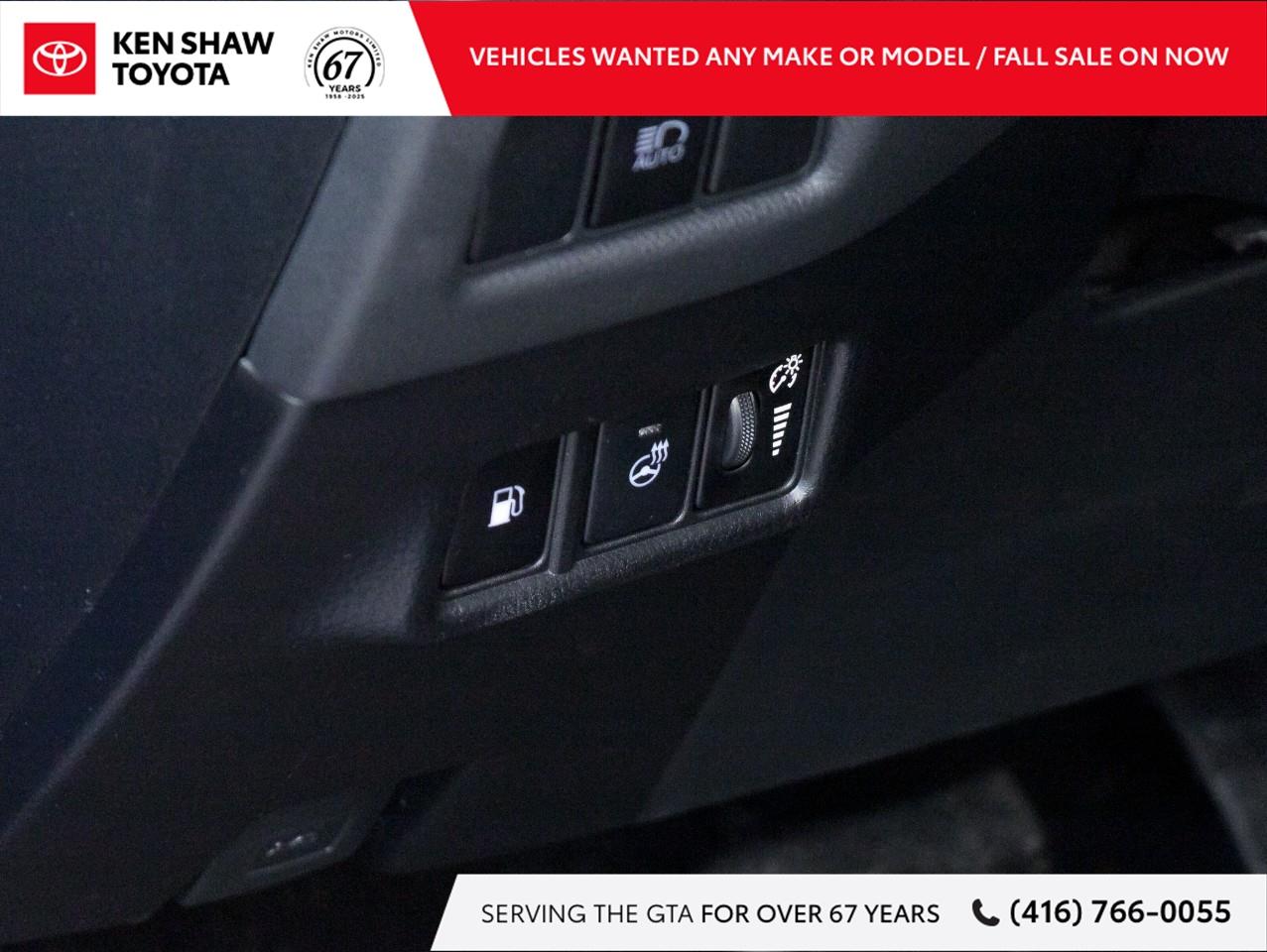 2020 Toyota C-HR XLE Premium 4dr Front-Wheel Drive Sport Utility Photo