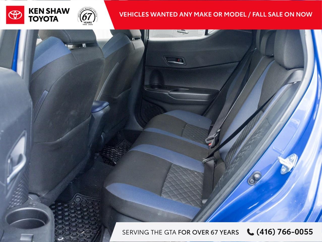 2020 Toyota C-HR XLE Premium 4dr Front-Wheel Drive Sport Utility Photo