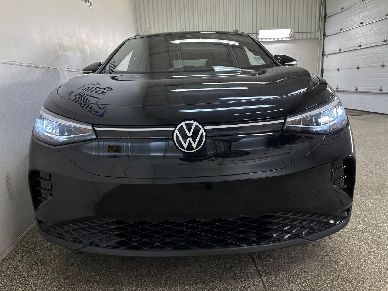 2024 Volkswagen ID.4 Pro 4dr All-Wheel Drive Photo