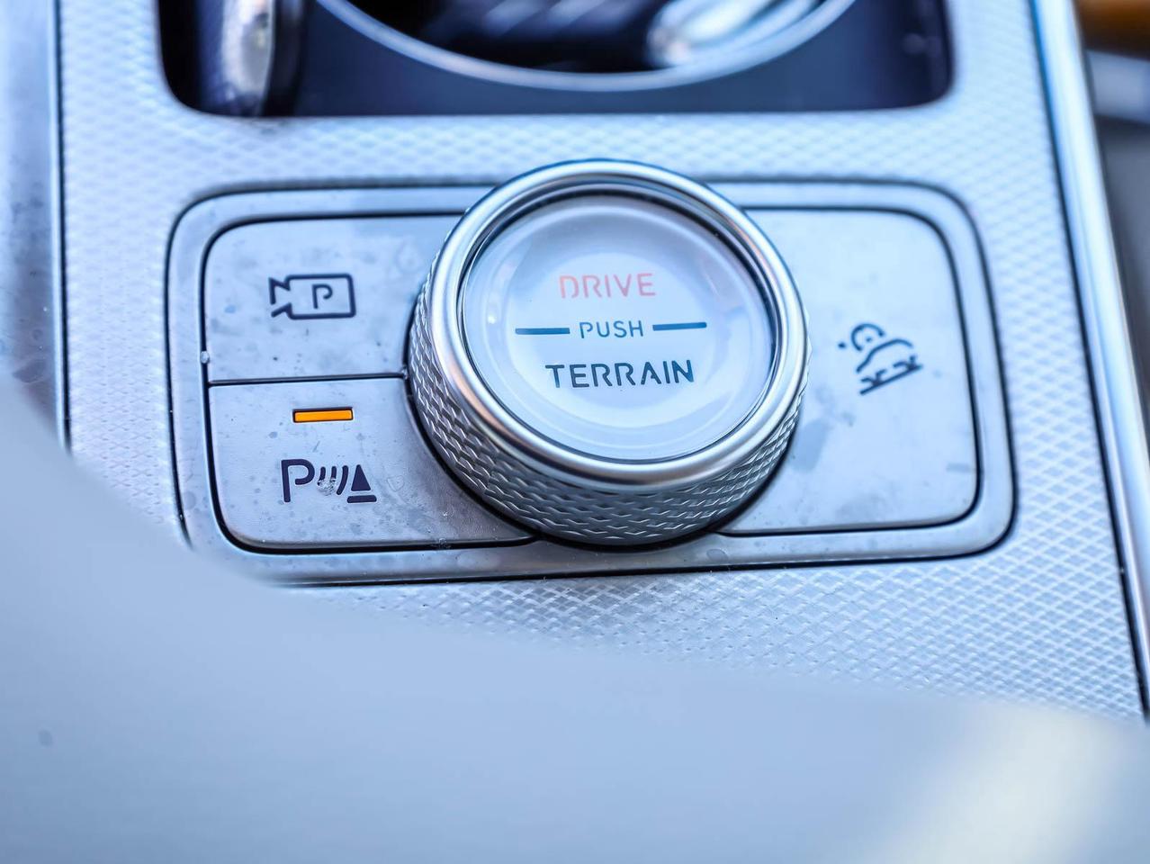 2024 Genesis GV80 2.5T Advanced 4dr All-Wheel Drive Photo