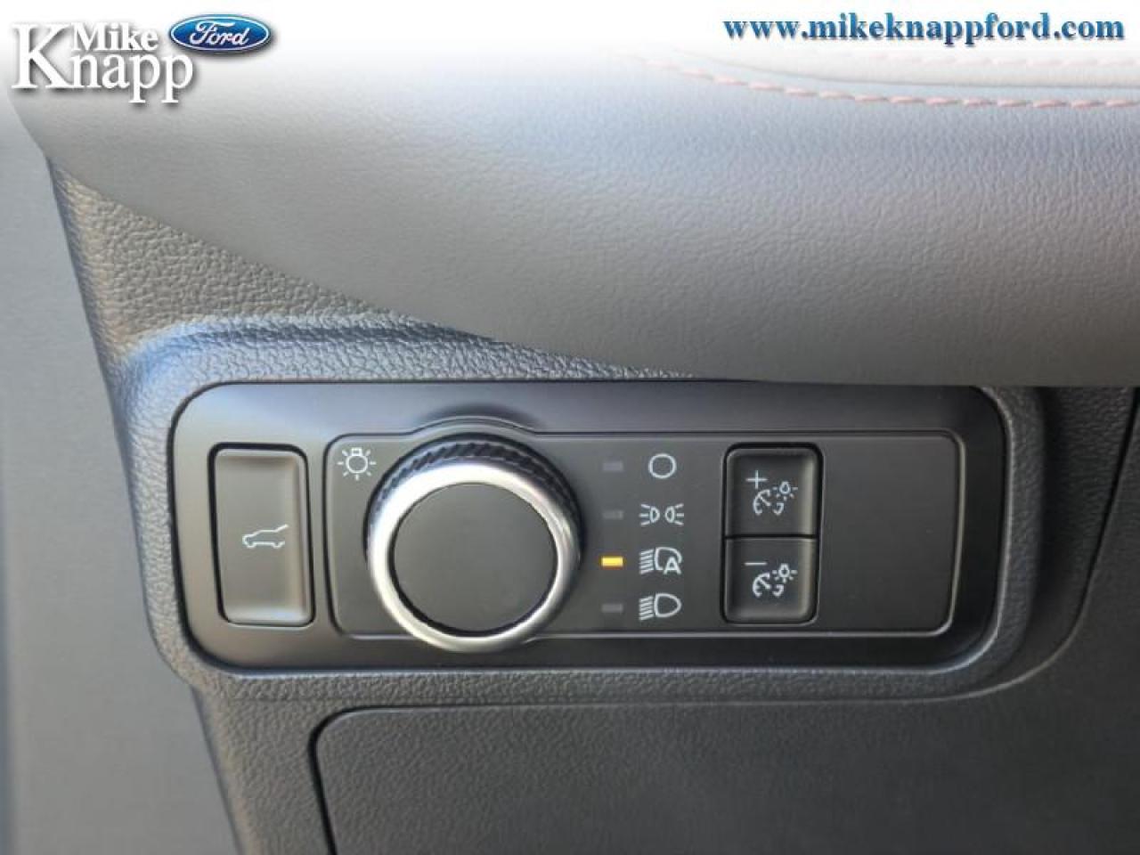 2026 Ford Explorer Active Photo