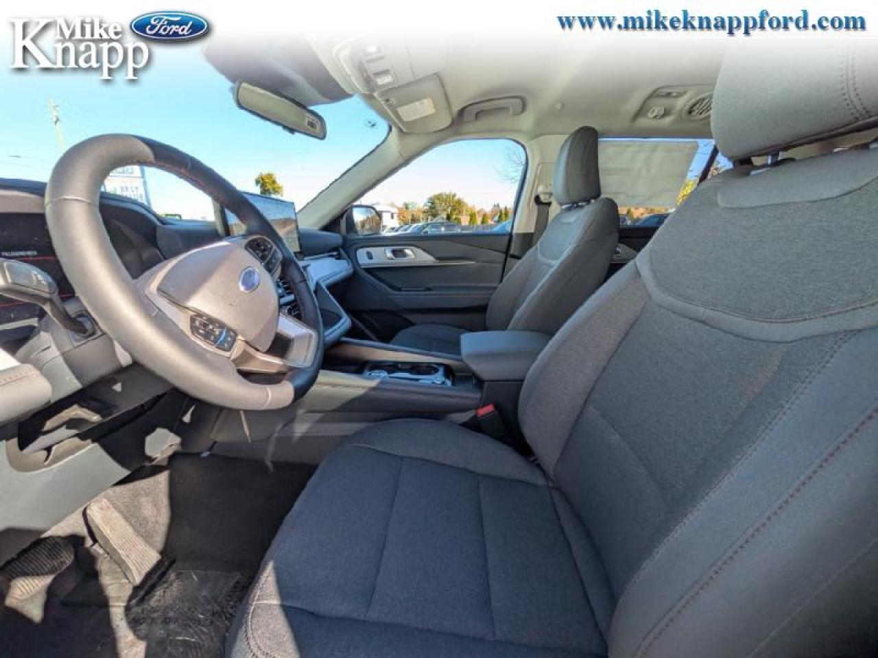 2026 Ford Explorer Active Photo