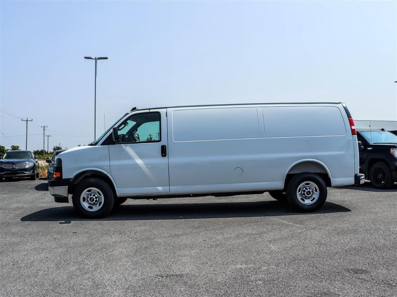 2025 GMC Savana Cargo Van 2500 Extended Wheelbase Rear-Wheel Drive Photo