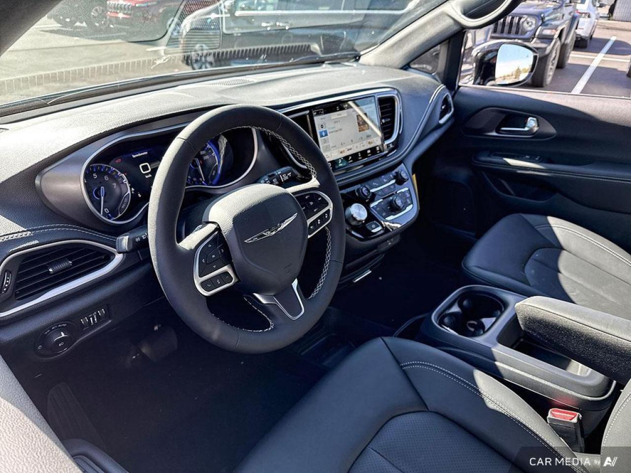 2026 Chrysler Pacifica Select All-Wheel Drive Passenger Van Photo