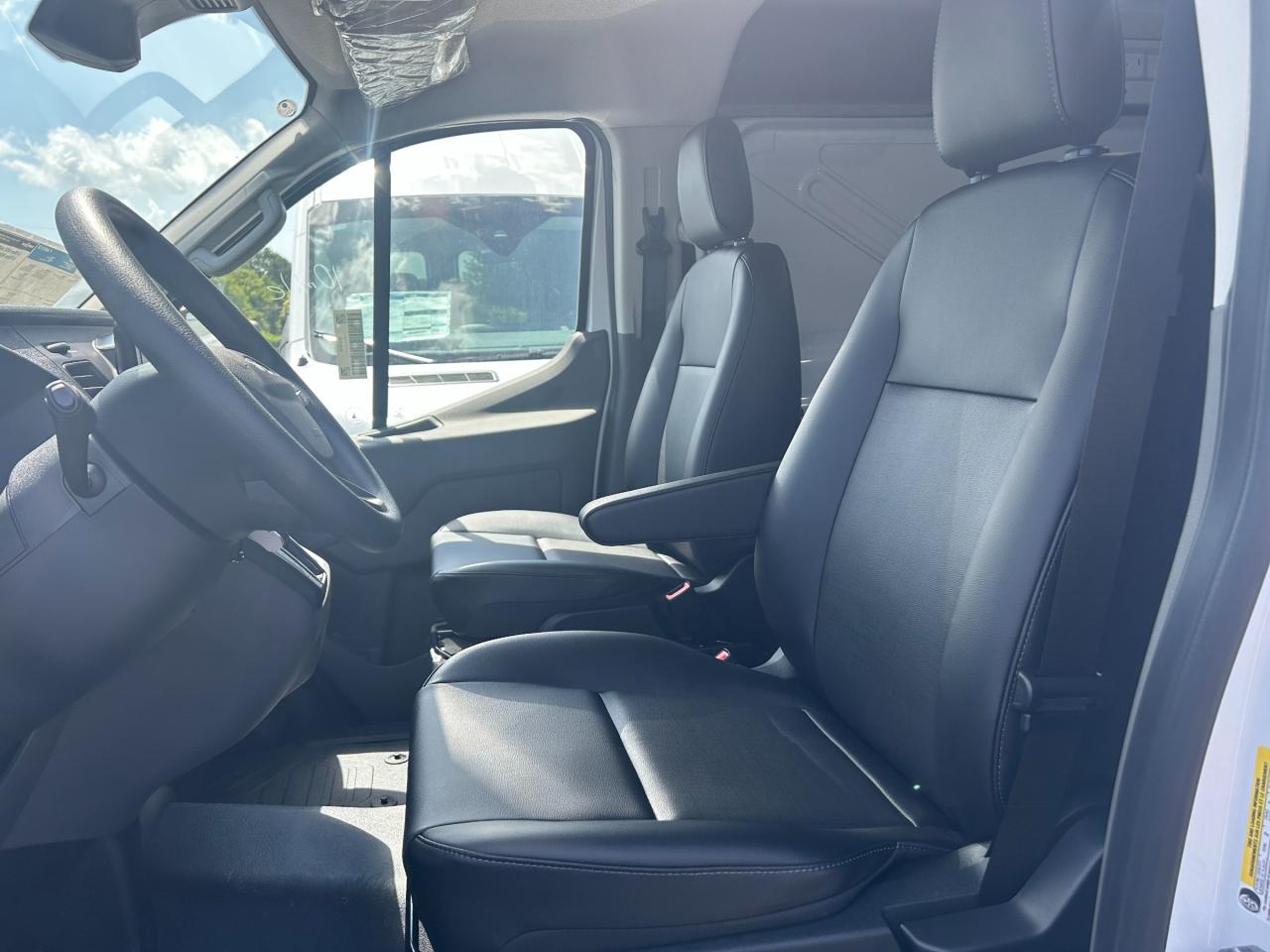 2025 Ford Transit-150 Cargo Base Rear-Wheel Drive Low Roof Van 148 in. WB Photo