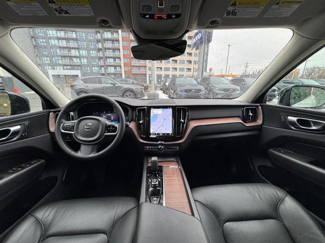 2024 Volvo XC60 Recharge T8 eAWD PHEV Plus Dark Theme Photo