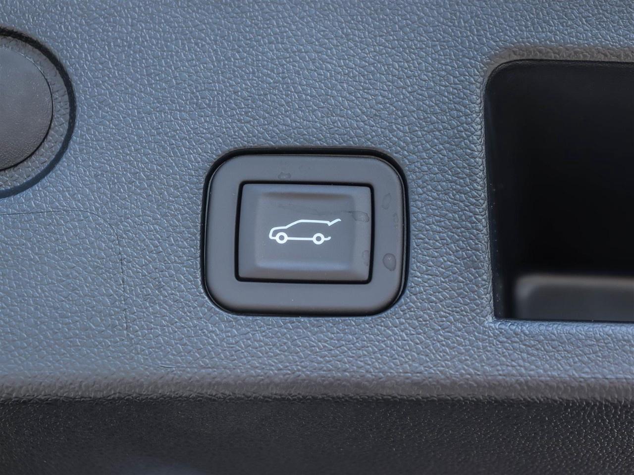 2026 GMC Terrain AWD Denali Photo