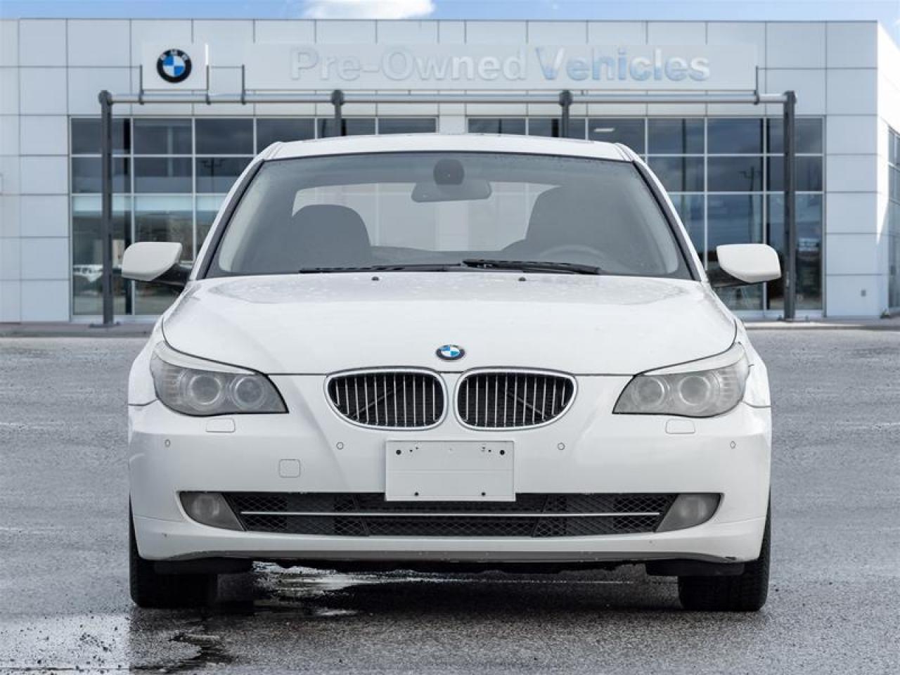 2009 BMW 528 i 4dr Rear-wheel Drive Sedan Photo2