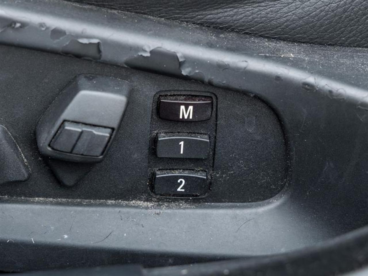 2009 BMW 528 i 4dr Rear-wheel Drive Sedan Photo