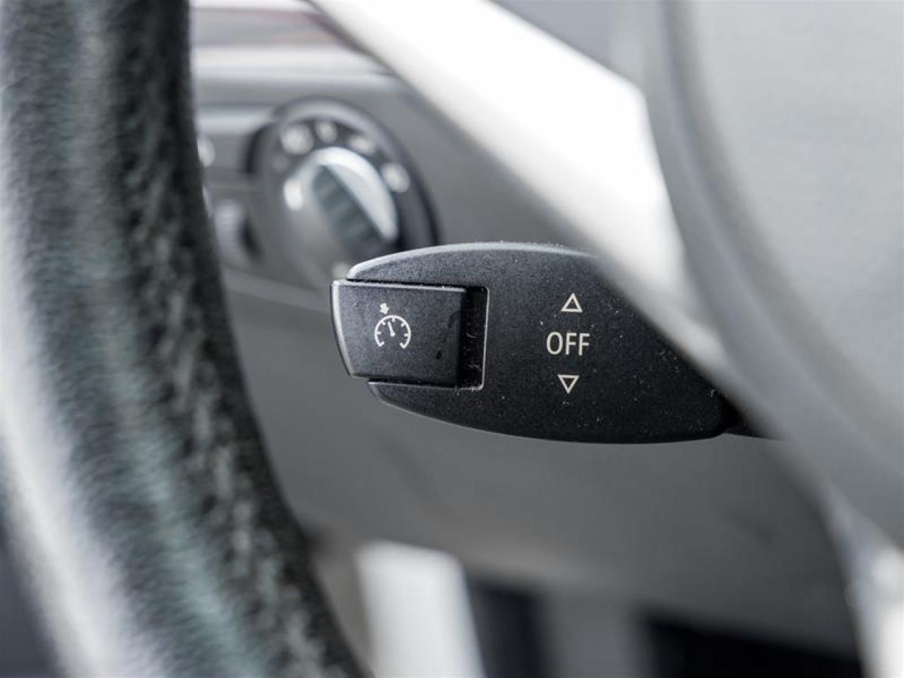 2009 BMW 528 i 4dr Rear-wheel Drive Sedan Photo