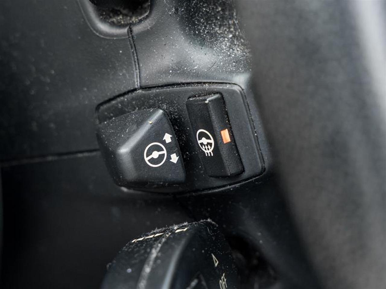 2009 BMW 528 i 4dr Rear-wheel Drive Sedan Photo