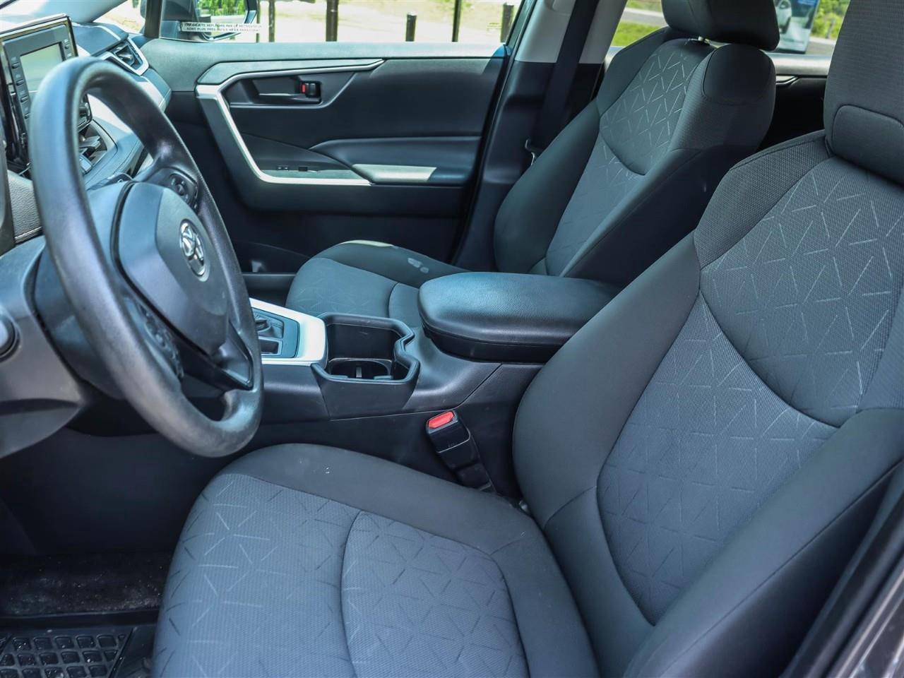 2022 Toyota RAV4 LE 4dr All-wheel Drive Photo