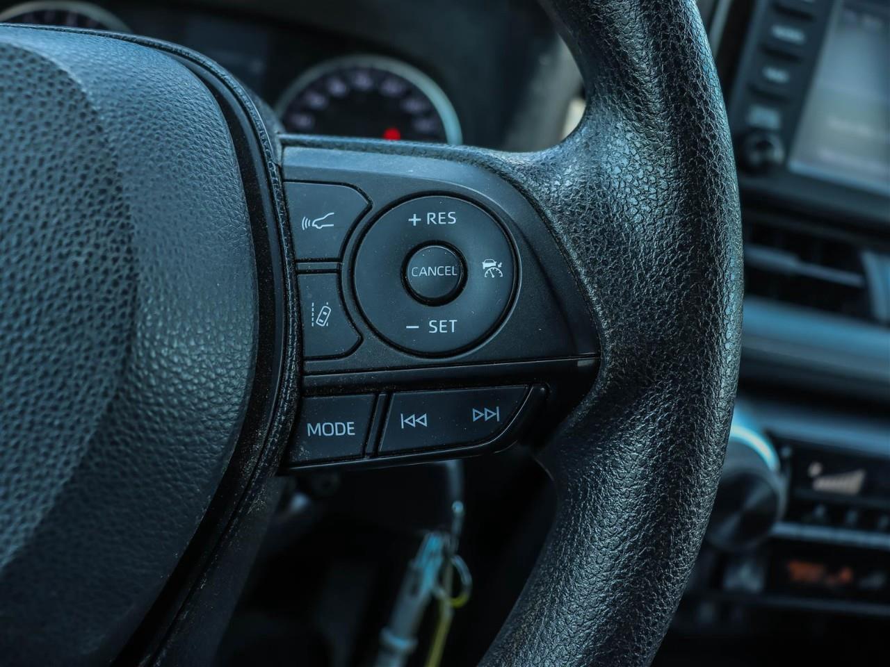 2022 Toyota RAV4 LE 4dr All-wheel Drive Photo