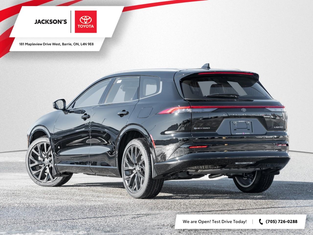 2025 Toyota Crown Signia Limited 4dr All-Wheel Drive Photo