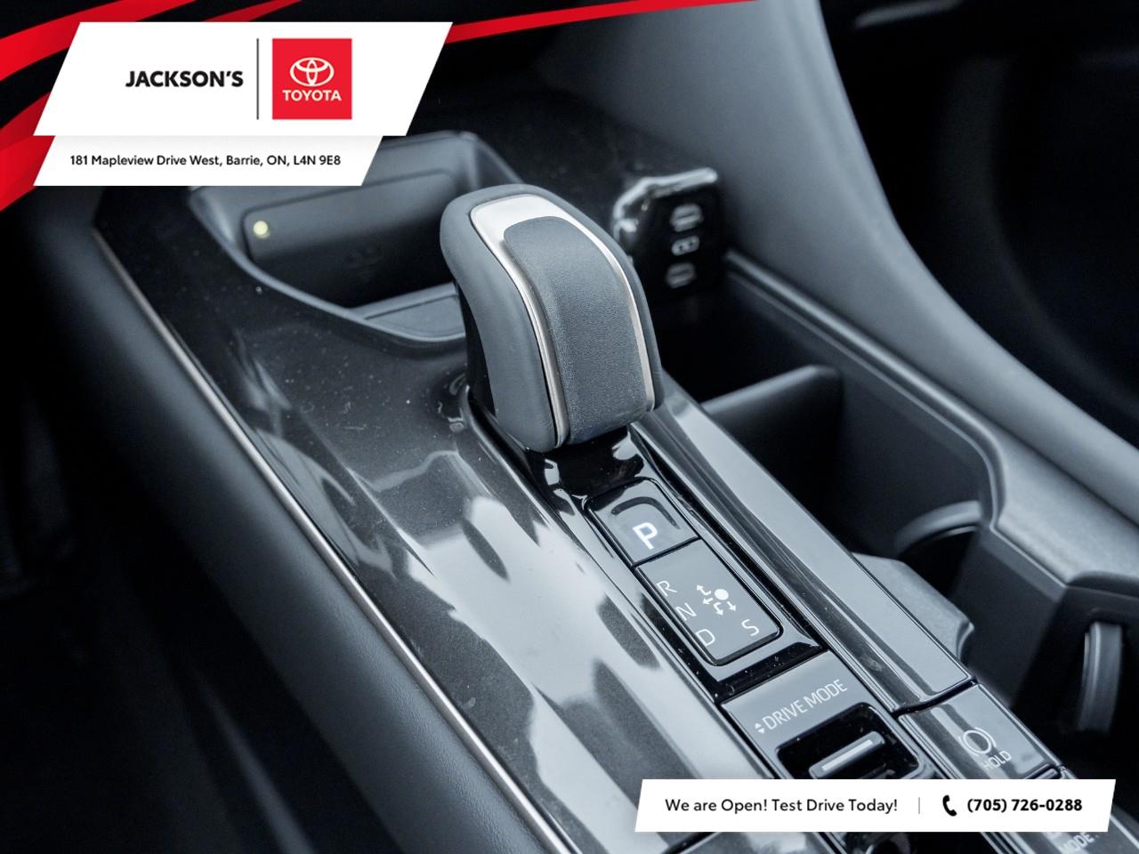 2025 Toyota Crown Signia Limited 4dr All-Wheel Drive Photo