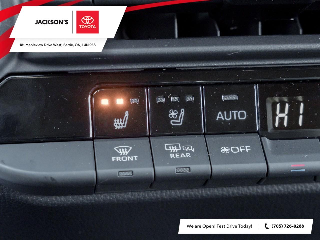 2025 Toyota Crown Signia Limited 4dr All-Wheel Drive Photo