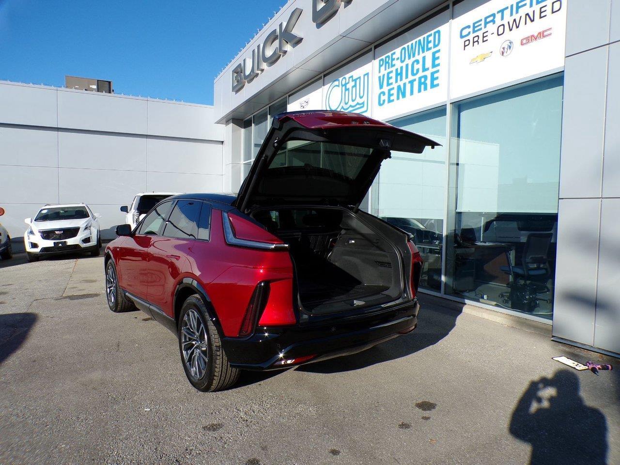 2026 Cadillac LYRIQ Premium Sport 4dr Photo