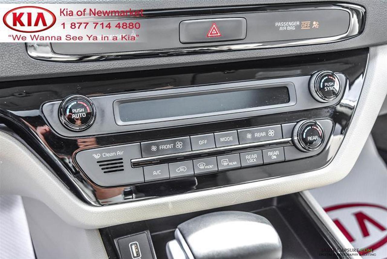 2020 Kia Sedona SX Passenger Van Photo