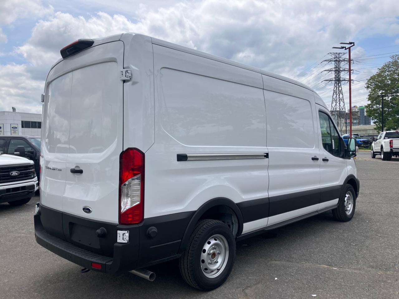 2025 Ford Transit-250 Cargo Base Rear-Wheel Drive Medium Roof Van 148 in. WB Photo