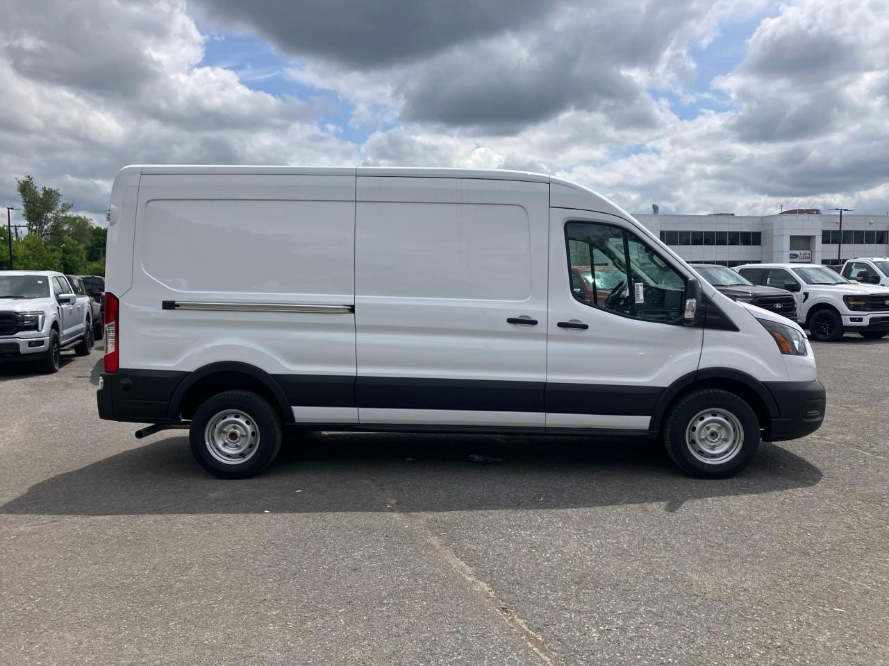 2025 Ford Transit-250 Cargo Base Rear-Wheel Drive Medium Roof Van 148 in. WB Photo3