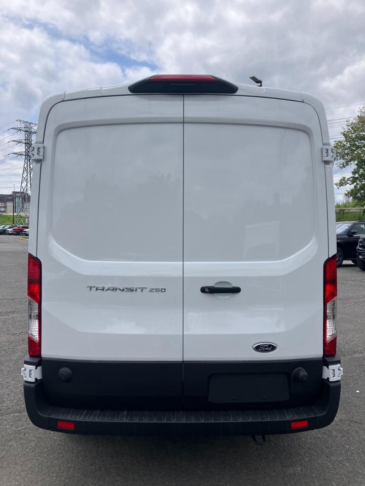 2025 Ford Transit-250 Cargo Base Rear-Wheel Drive Medium Roof Van 148 in. WB Photo