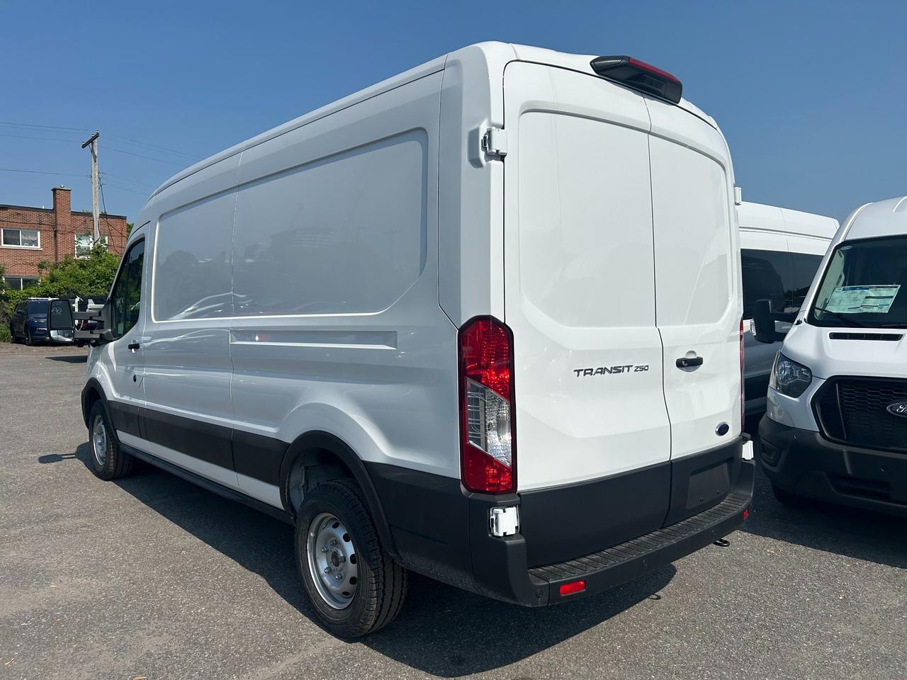 2025 Ford Transit-250 Cargo Base Rear-Wheel Drive Medium Roof Van 148 in. WB Photo
