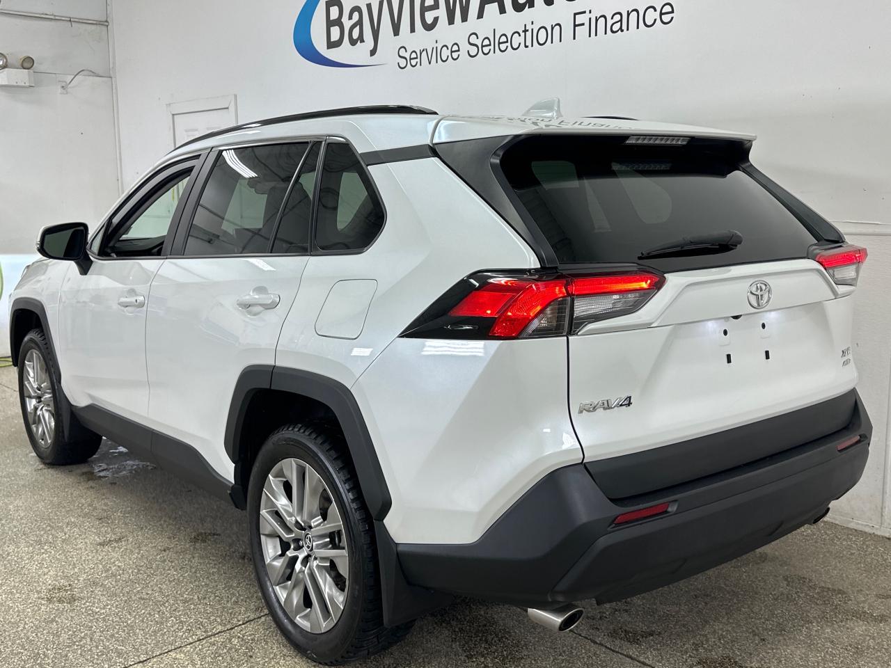 2023 Toyota RAV4 XLE 4dr All-wheel Drive Photo4