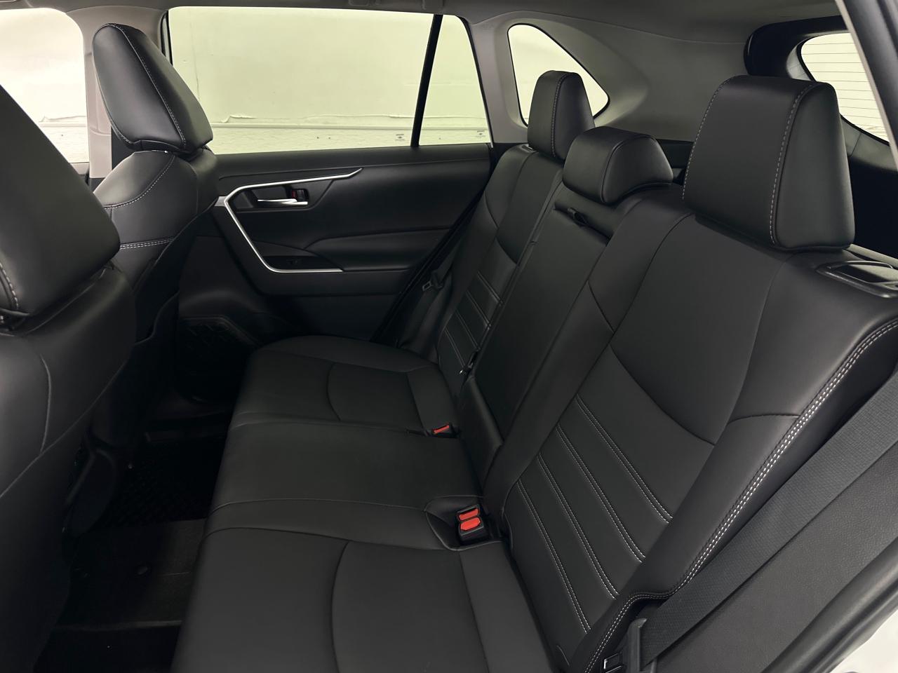 2023 Toyota RAV4 XLE 4dr All-wheel Drive Photo