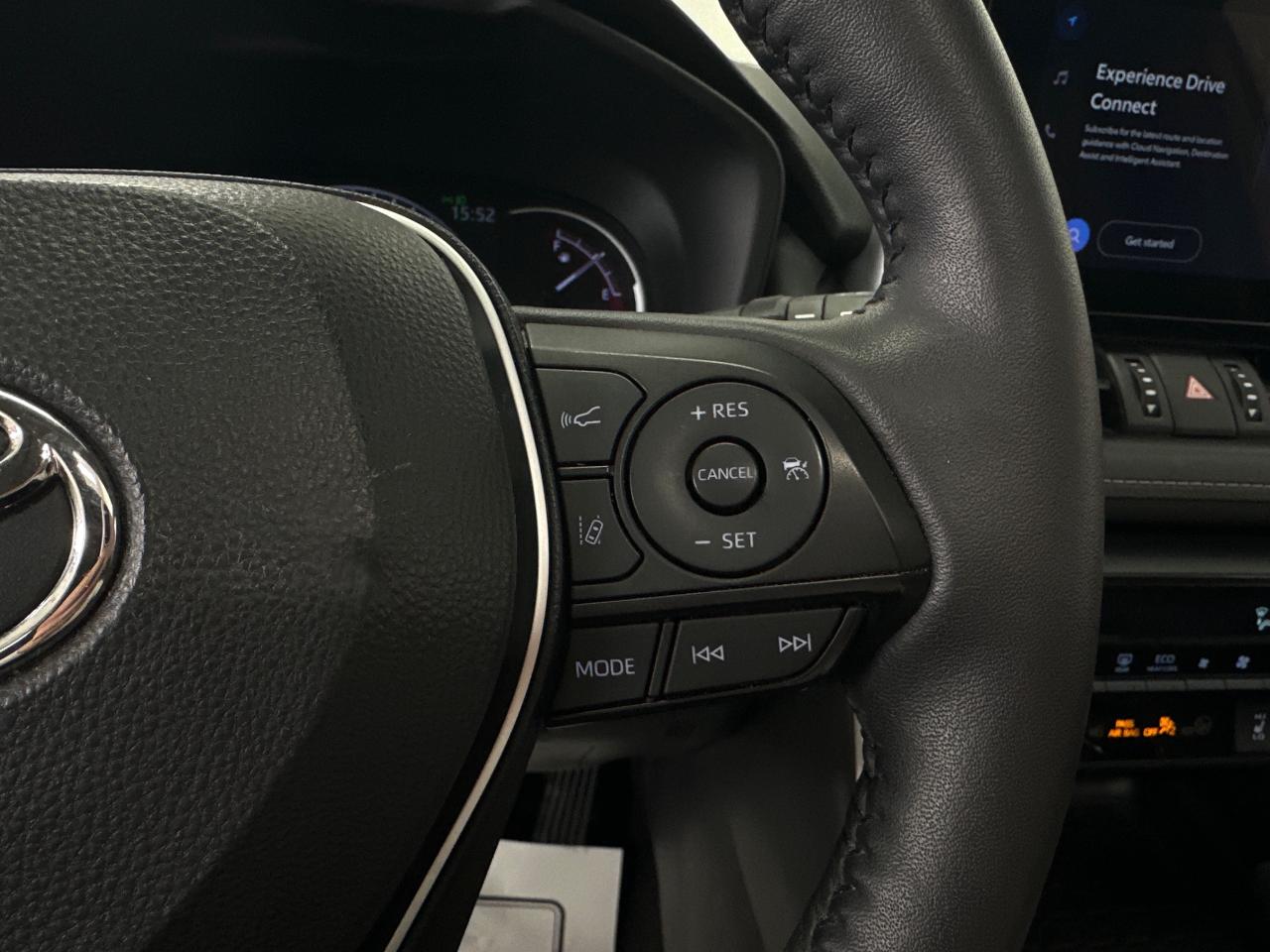 2023 Toyota RAV4 XLE 4dr All-wheel Drive Photo