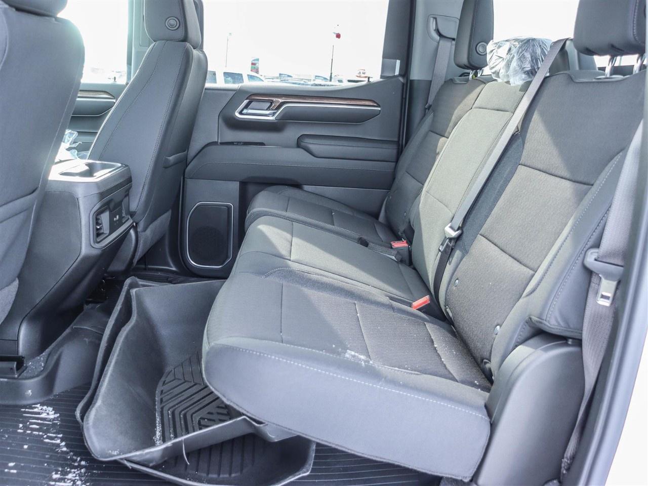 2026 Chevrolet Silverado 1500 Crew Cab Standard Box 4-Wheel Drive RST Photo