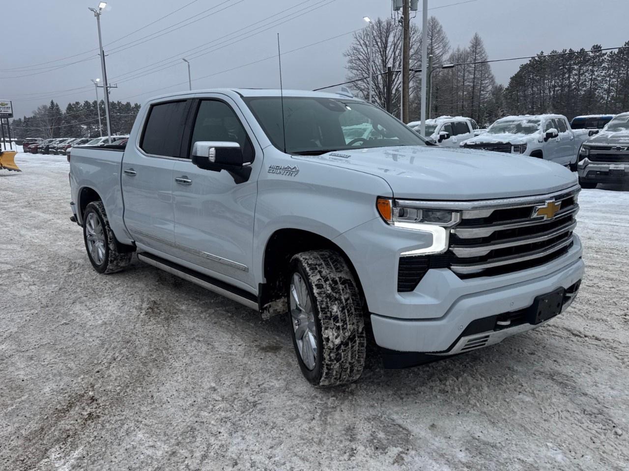 2026 Chevrolet Silverado 1500 Crew Cab Short Box 4-Wheel Drive High Country Photo