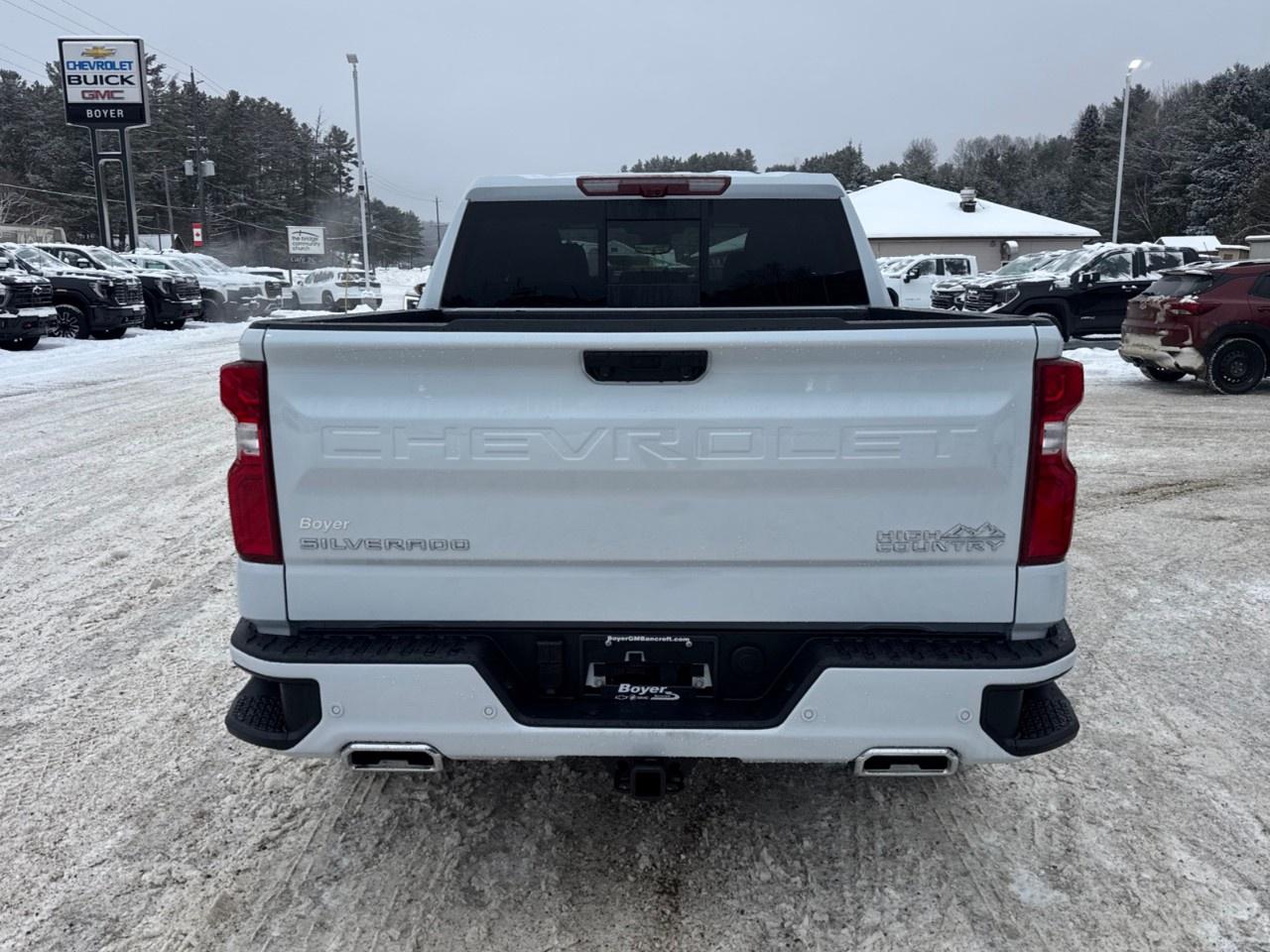 2026 Chevrolet Silverado 1500 Crew Cab Short Box 4-Wheel Drive High Country Photo