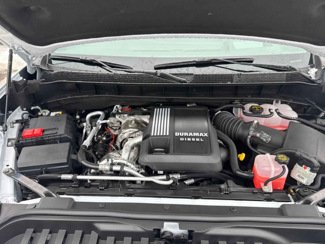 2026 Chevrolet Silverado 1500 Crew Cab Short Box 4-Wheel Drive High Country Photo