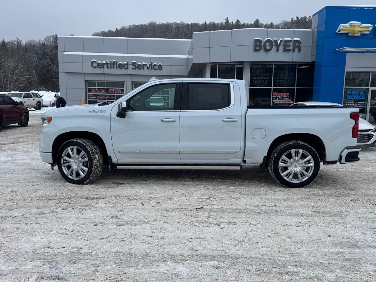 2026 Chevrolet Silverado 1500 Crew Cab Short Box 4-Wheel Drive High Country Photo