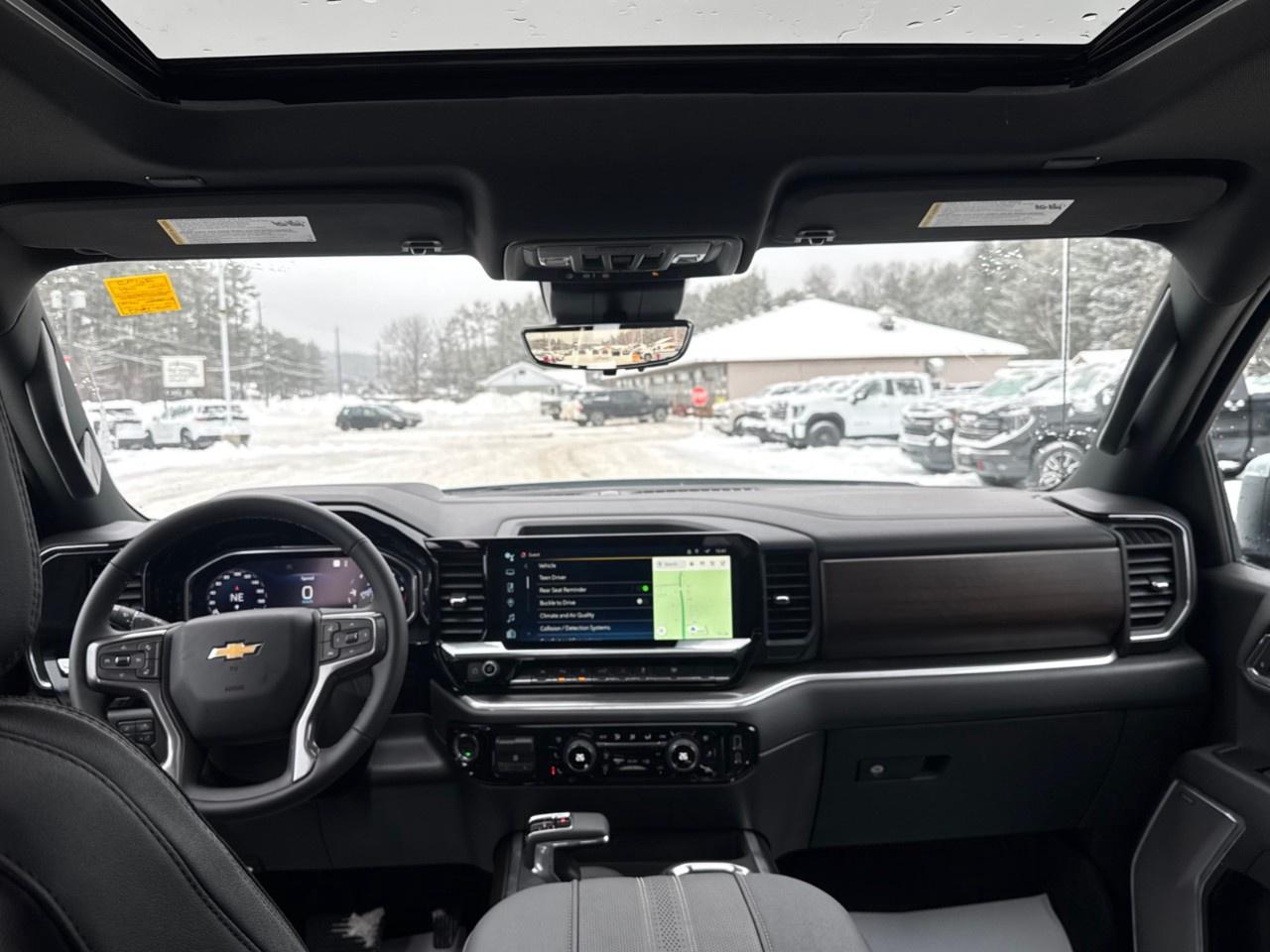 2026 Chevrolet Silverado 1500 Crew Cab Short Box 4-Wheel Drive High Country Photo