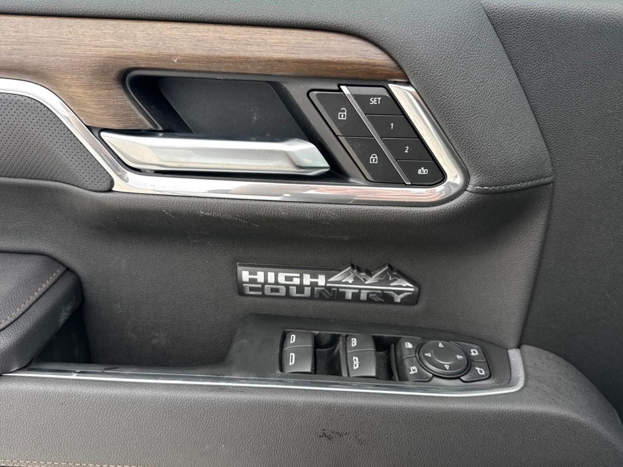 2026 Chevrolet Silverado 1500 Crew Cab Short Box 4-Wheel Drive High Country Photo