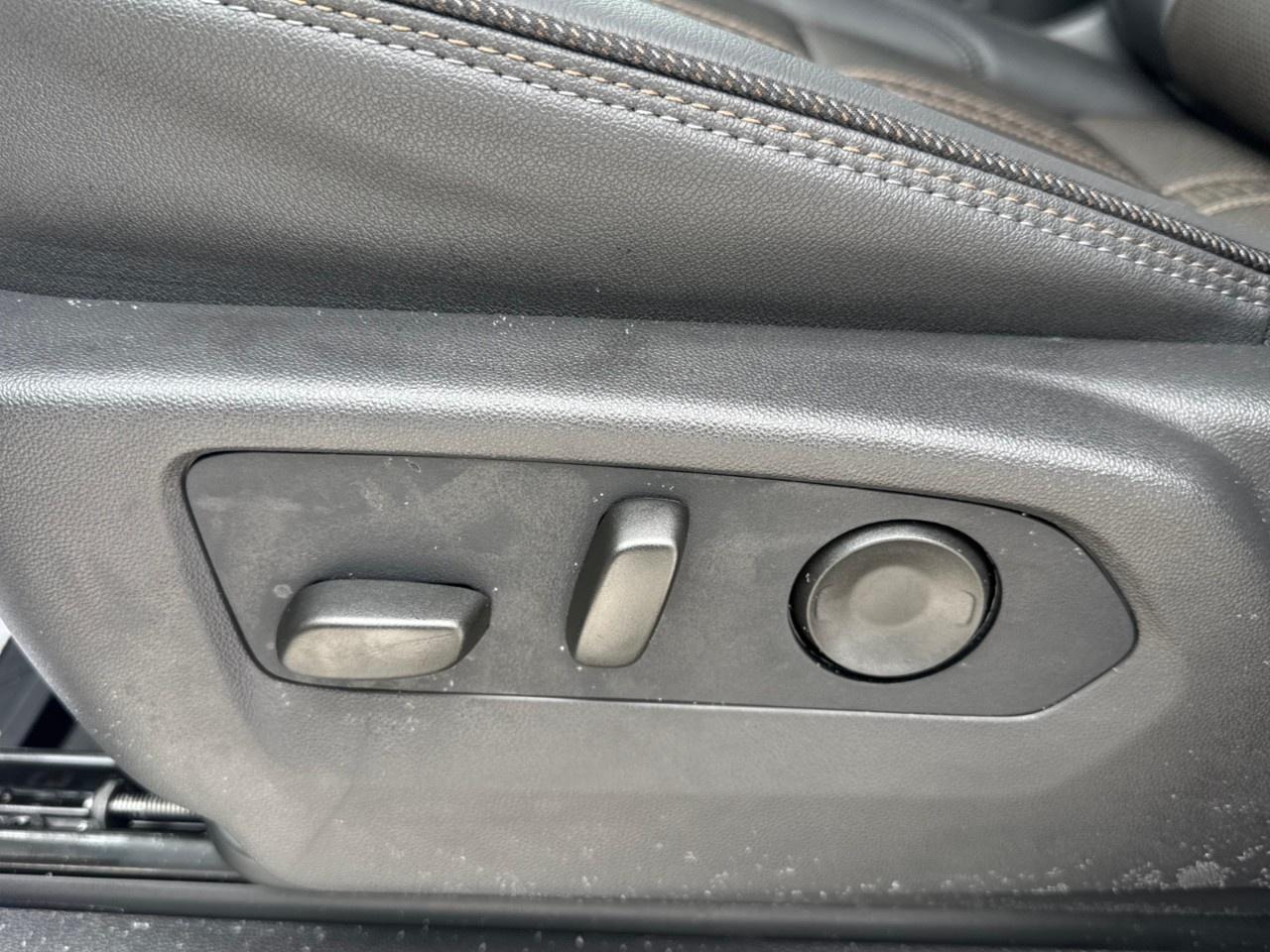 2026 Chevrolet Silverado 1500 Crew Cab Short Box 4-Wheel Drive High Country Photo