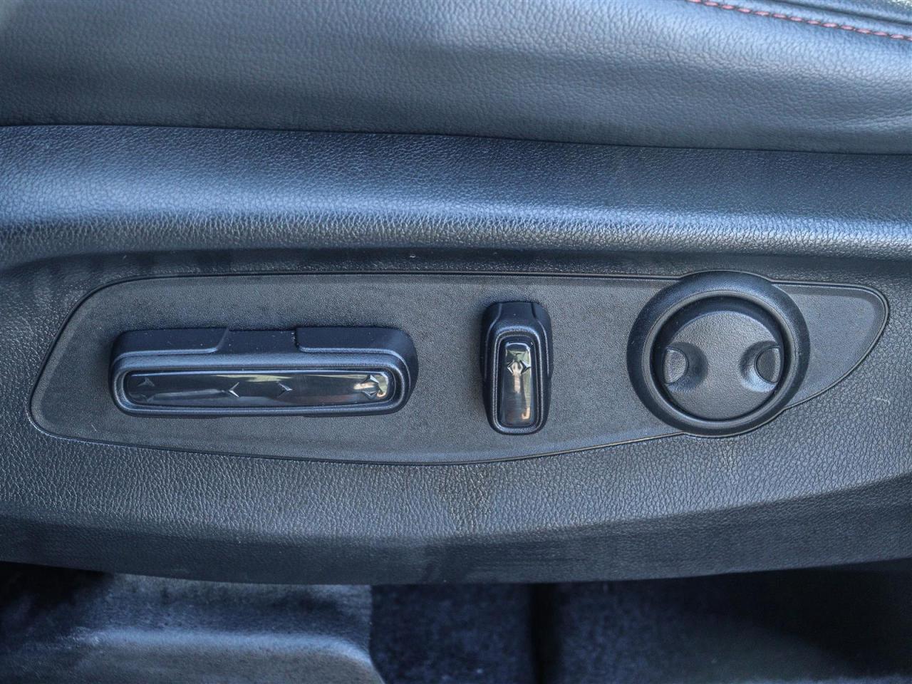 2023 Honda CR-V Hybrid Touring 4dr All-Wheel Drive Photo