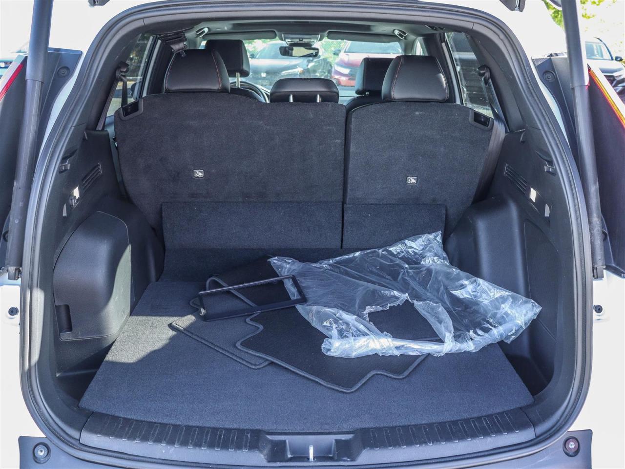 2023 Honda CR-V Hybrid Touring 4dr All-Wheel Drive Photo