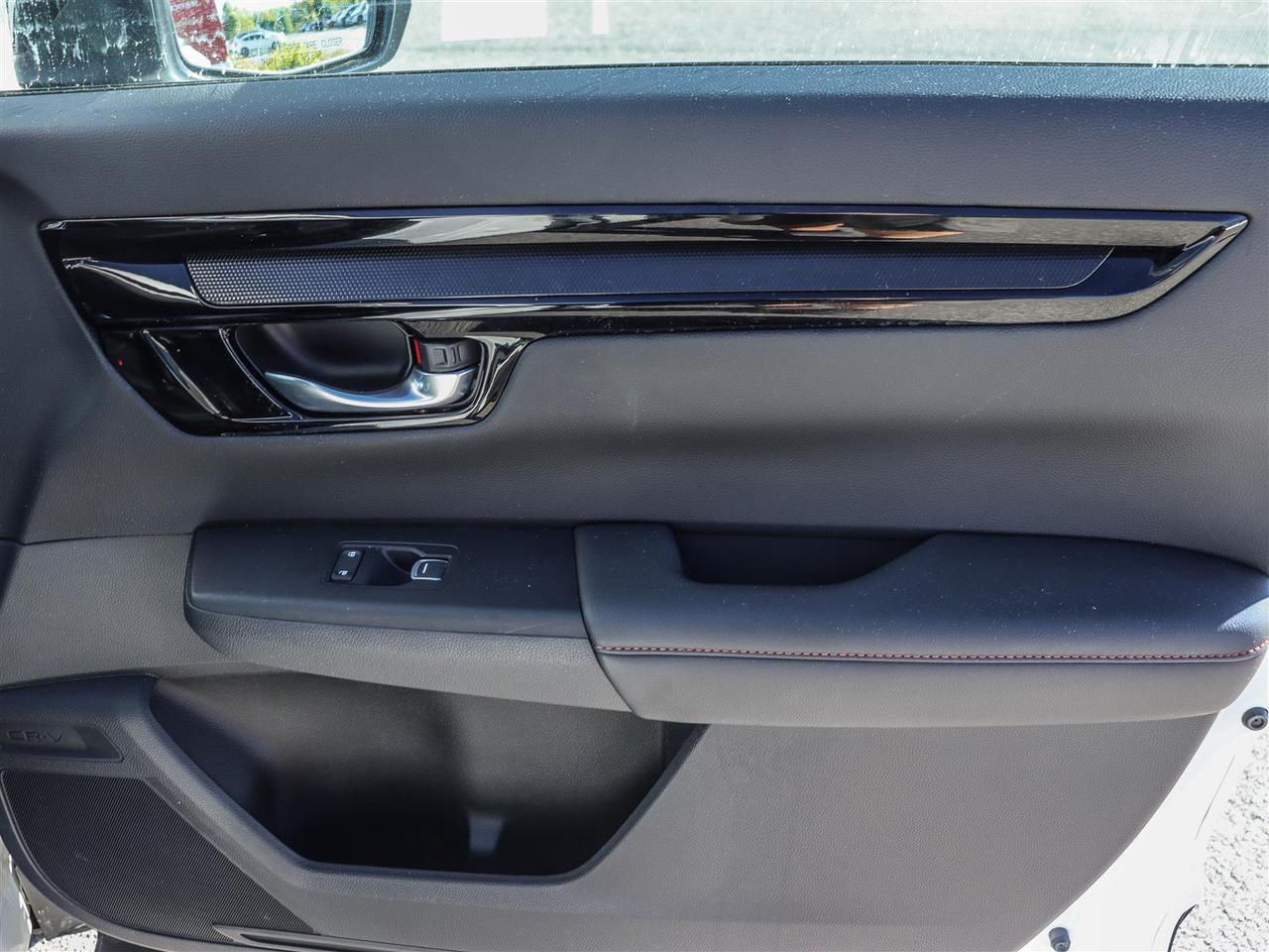 2023 Honda CR-V Hybrid Touring 4dr All-Wheel Drive Photo