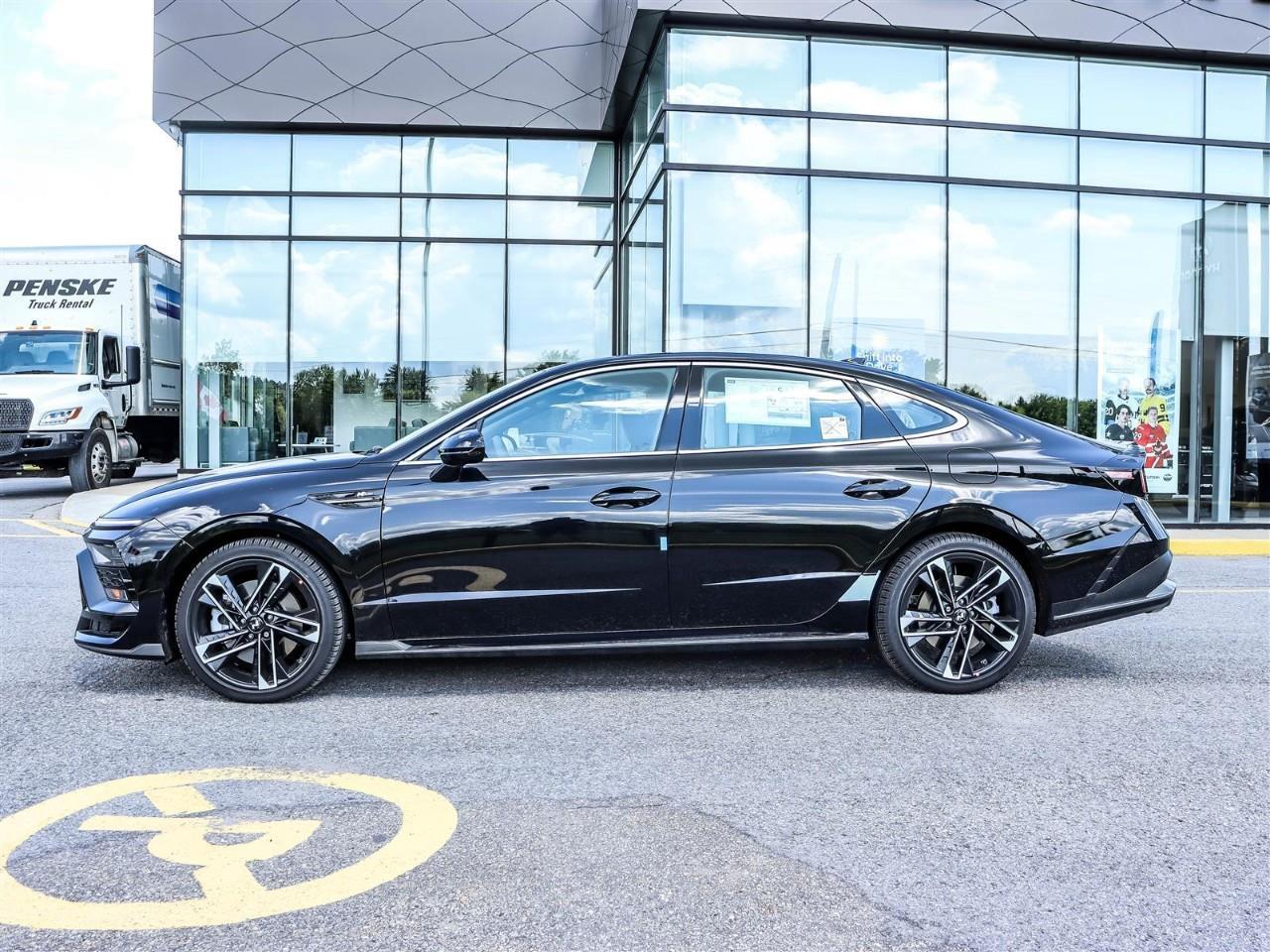 2025 Hyundai Sonata N-Line Ultimate 4dr Front-Wheel Drive Sedan Photo4