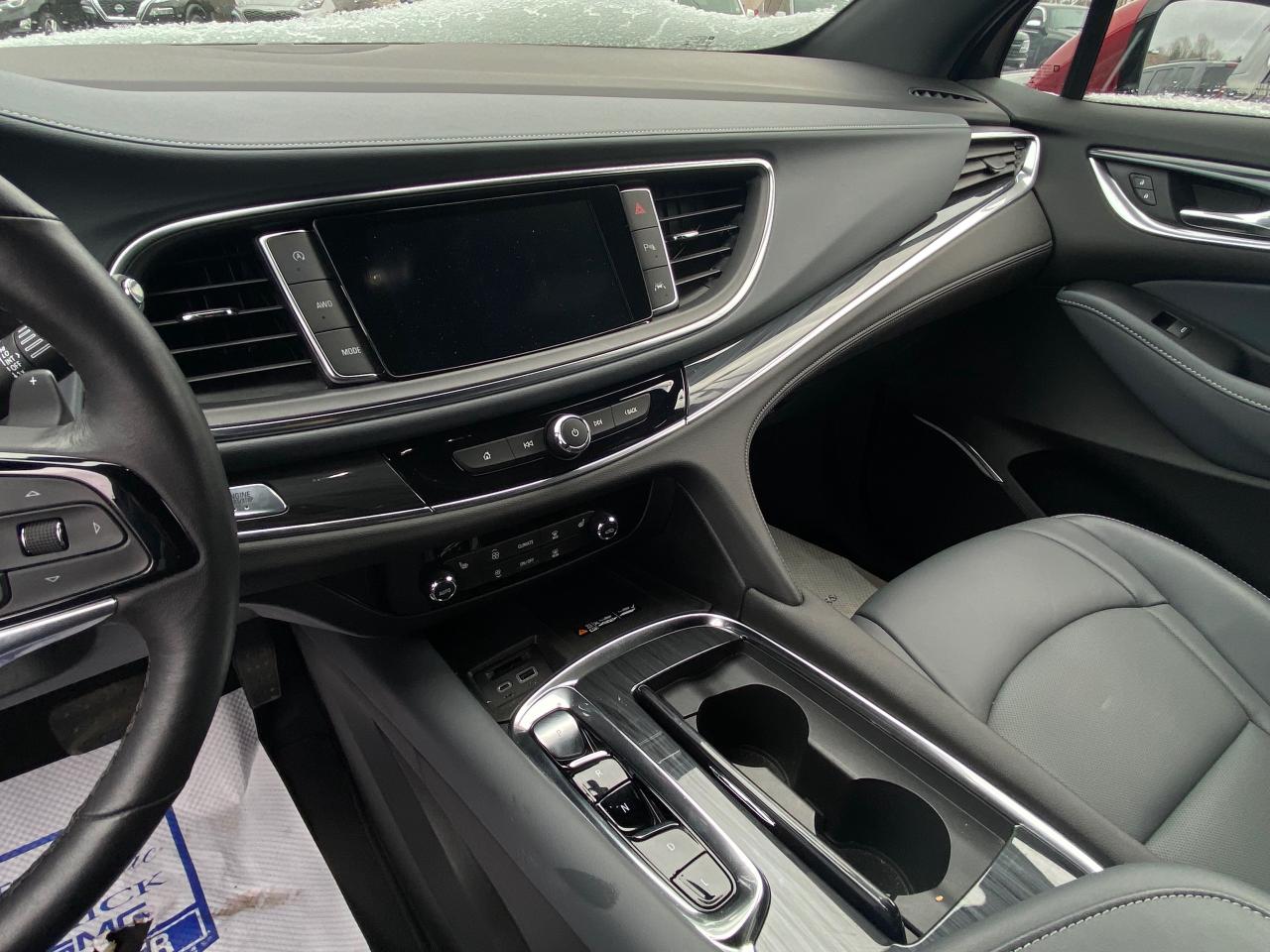 2023 Buick Enclave Essence All-Wheel Drive Photo