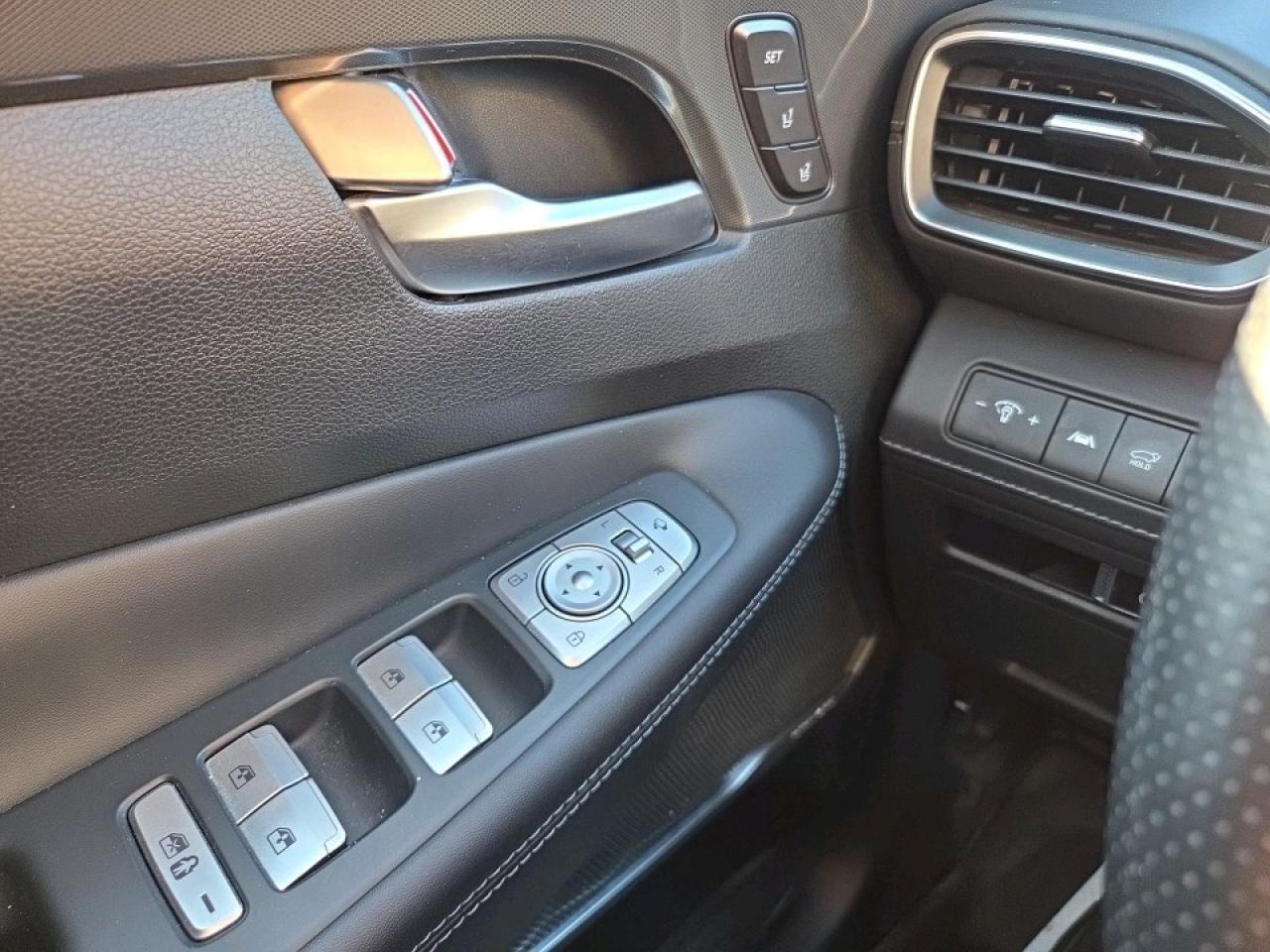 2022 Hyundai Santa Fe Ultimate Calligraphy 4dr All-Wheel Drive Photo