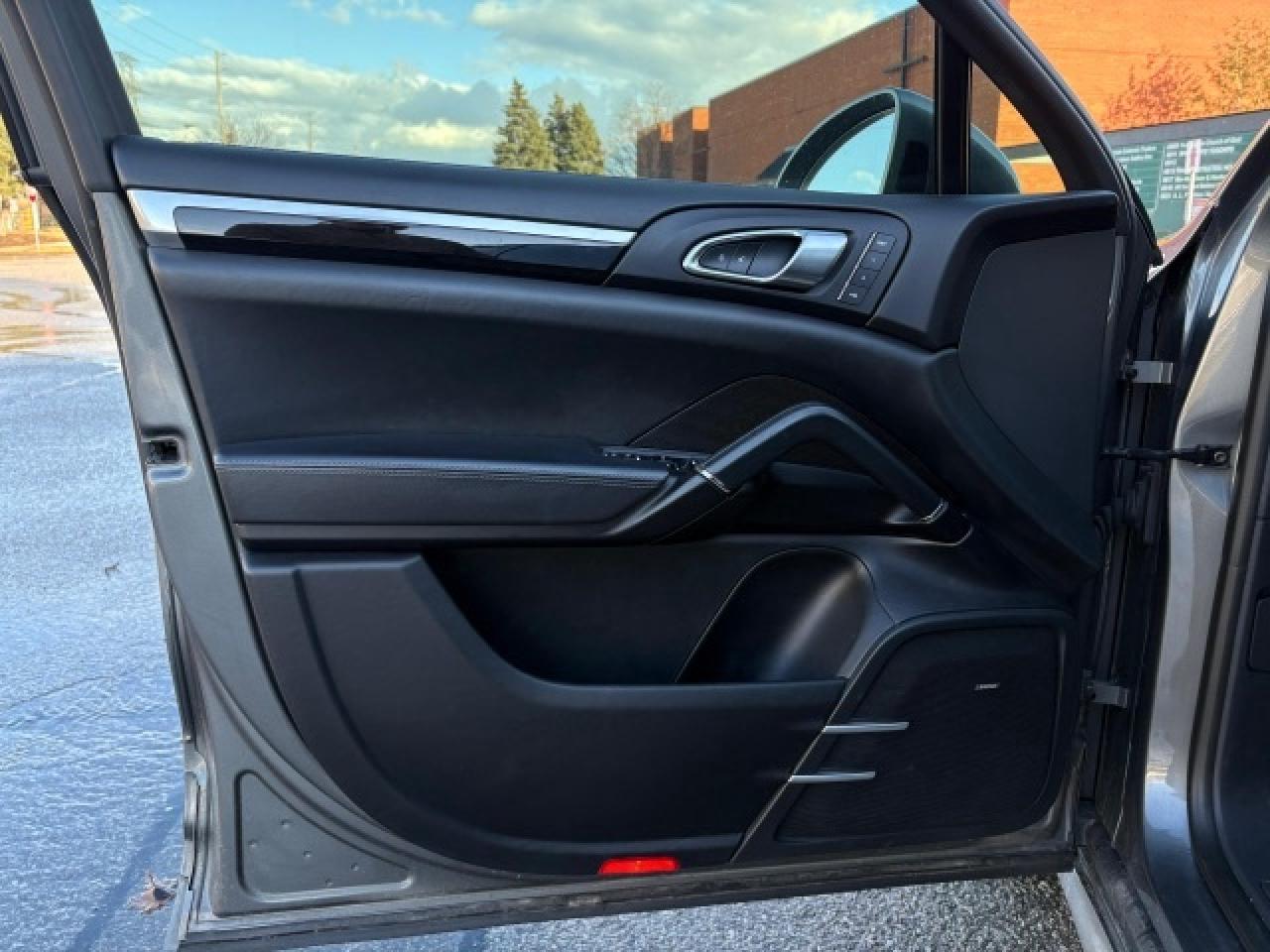 2018 Porsche Cayenne GTS AWD 2 SETS OF RIMS & TIRES 360 CAMERA Photo