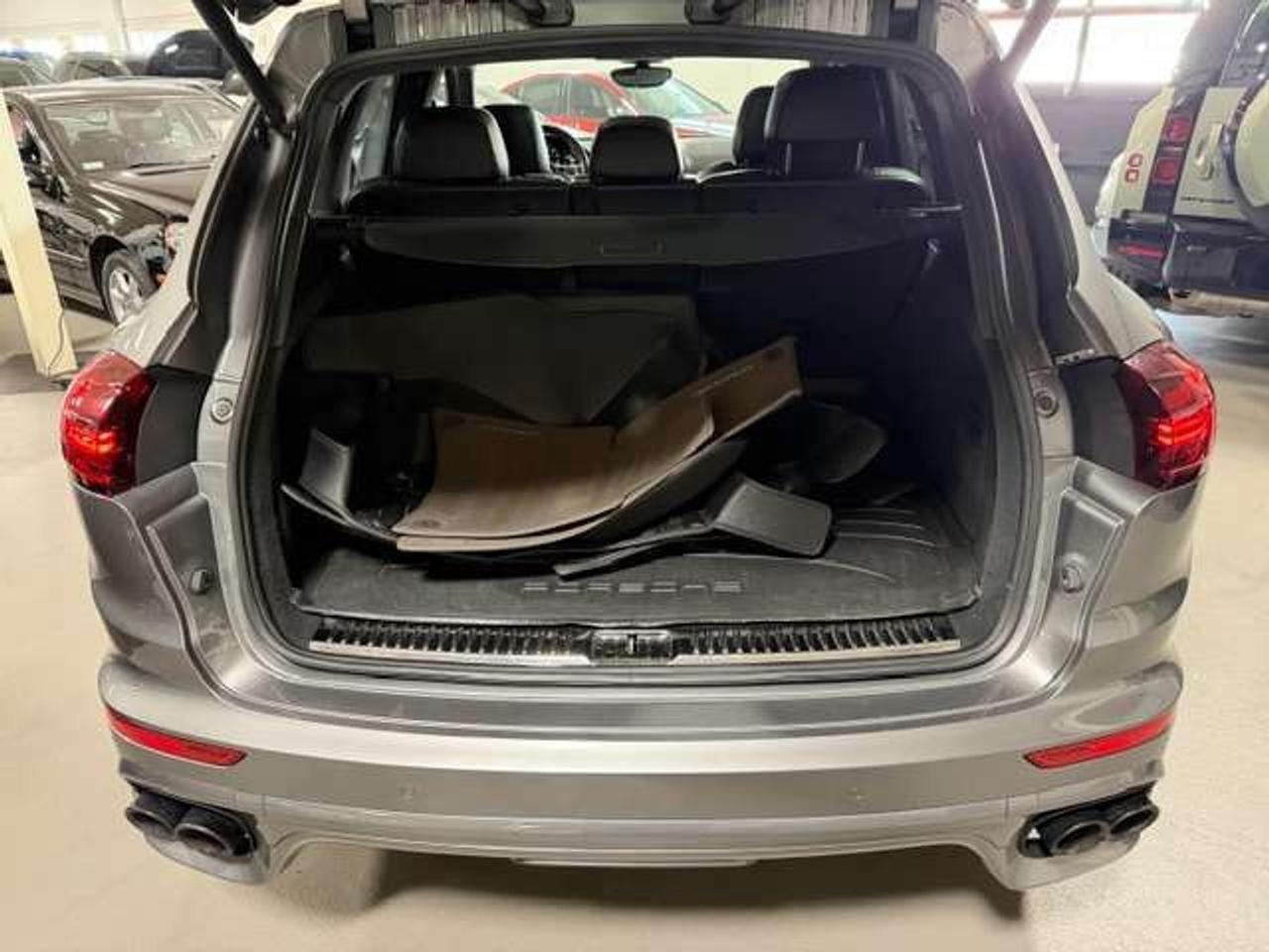 2018 Porsche Cayenne GTS AWD 2 SETS OF RIMS & TIRES 360 CAMERA Photo